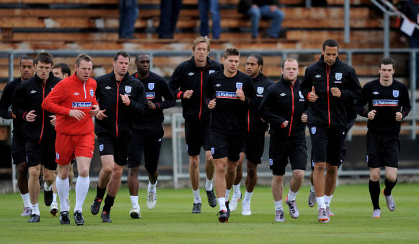 引领中国足 引领中国足