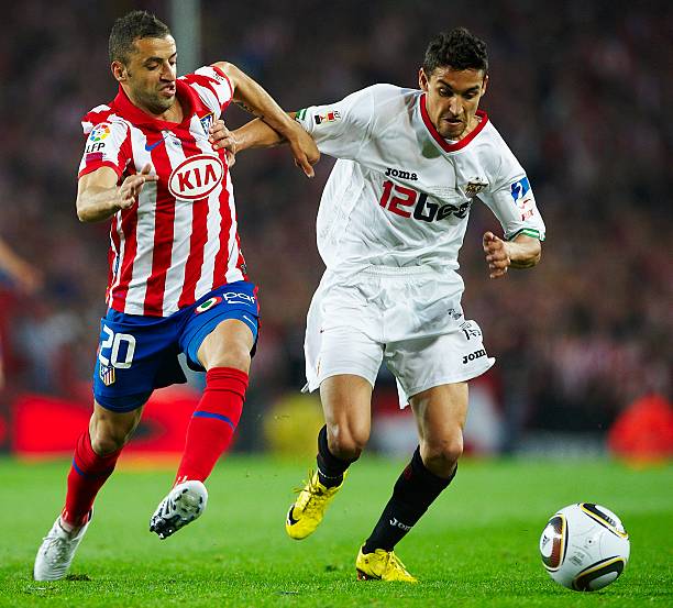 她展示出超 她展示出超